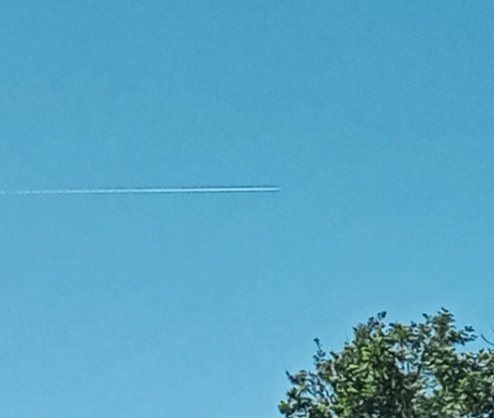 深沖上空一片瓦藍