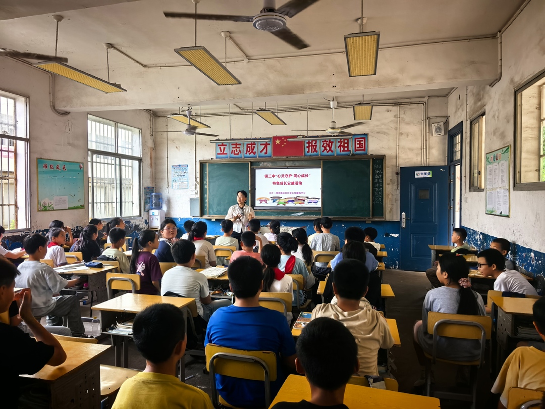 以心“照”亮成长路——湘潭市无党派代表人士谭照工作室助力基层治理纪实